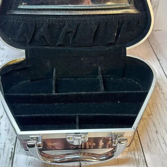 Vintage Hard Shell BERLIN LONDON PARIS Handbag Jewelry Case Organizer Footed - Picture 10 of 12
